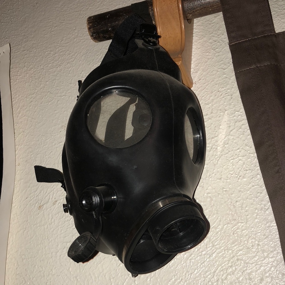 Gas mask